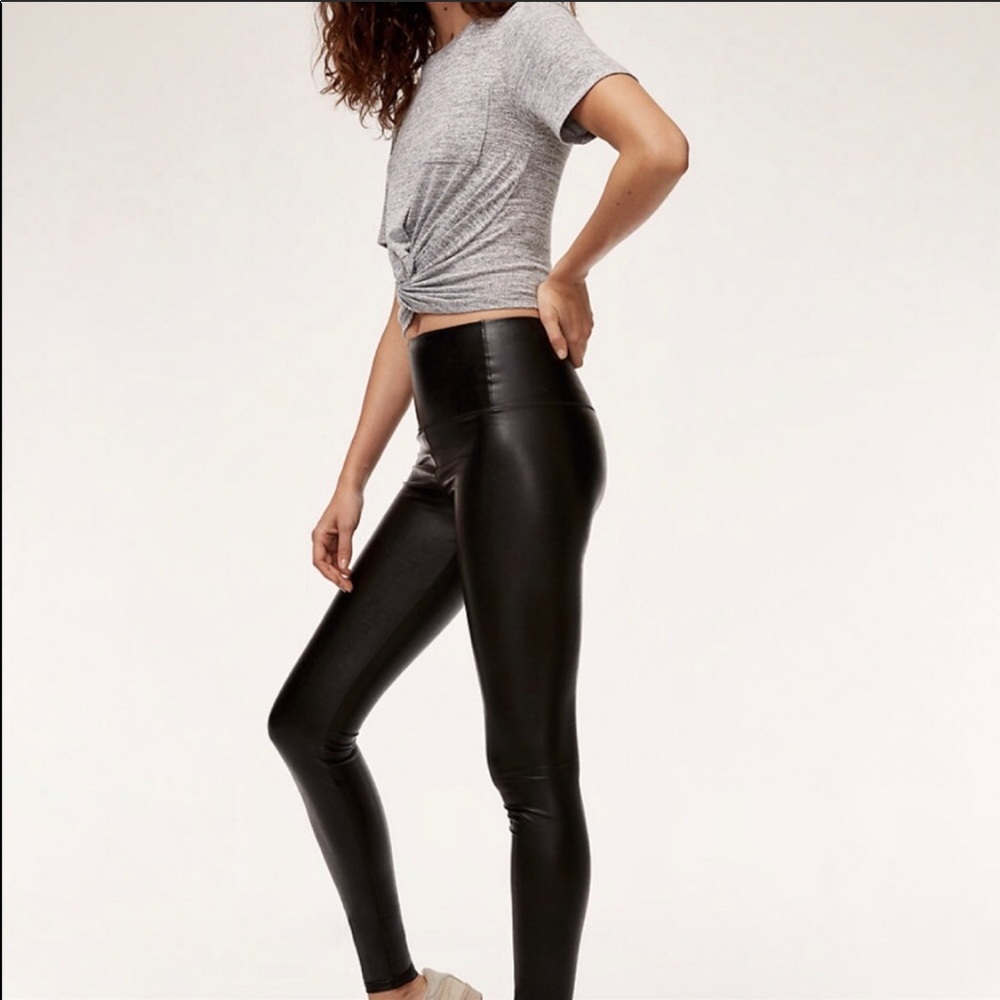 Aritzia Wilfred Free vegan leather leggings